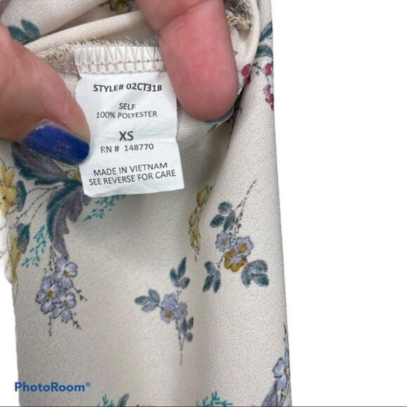 Sienna Sky Junior’s Floral Blouse Size XS - Picture 6 of 6